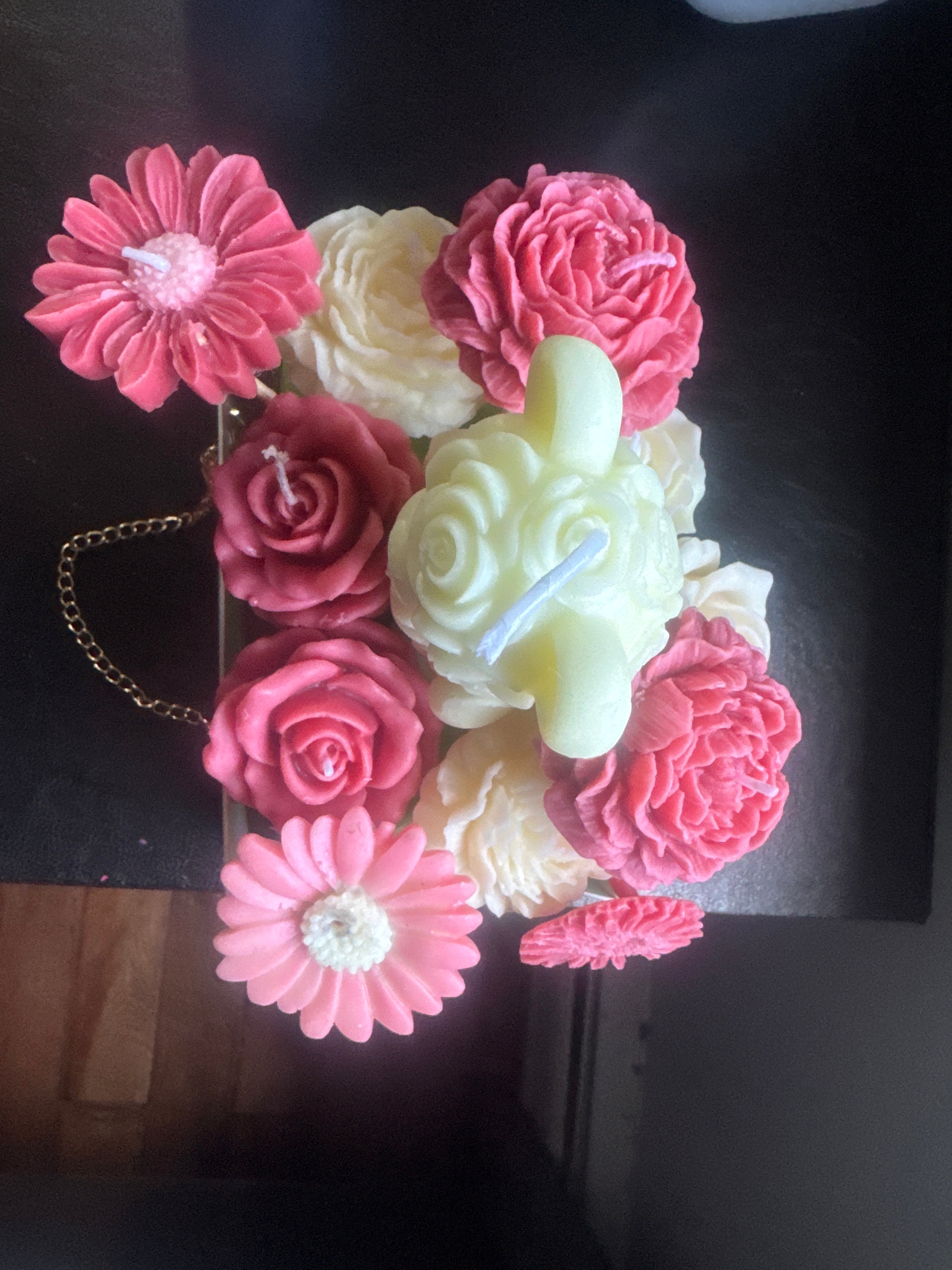 Bouquet de Velas Artesanales — Osito y Rosas